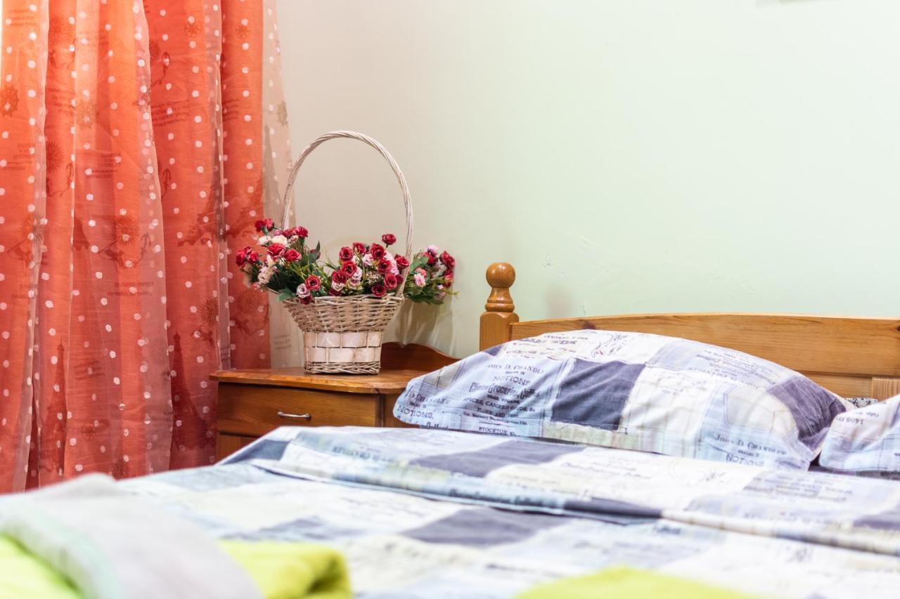 Barcelona Colorful Central Studio W Green Backyard Sofia Bagian luar foto